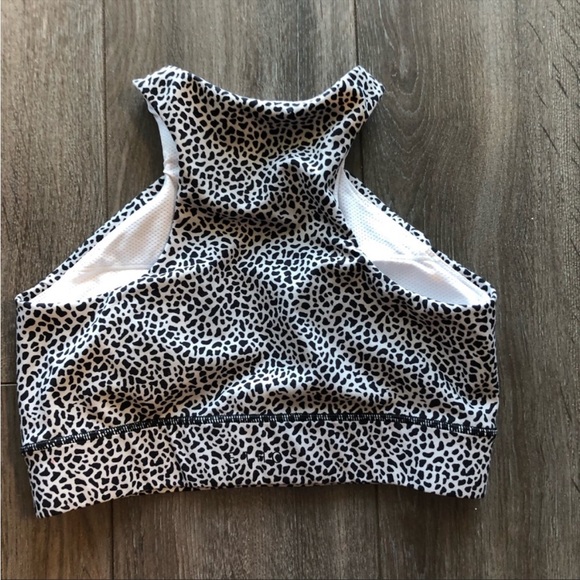 Ethos High Neck Leopard Print Sports Bra - Picture 2 of 3
